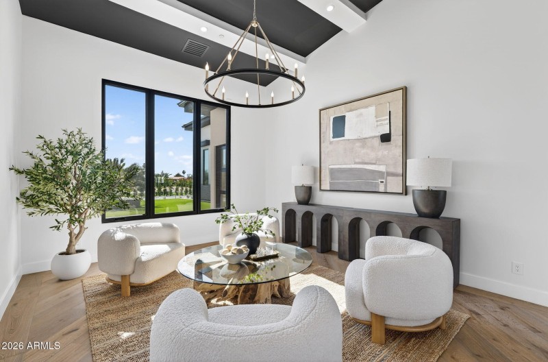 22-web-or-mls-76- E Charter Oak Rd