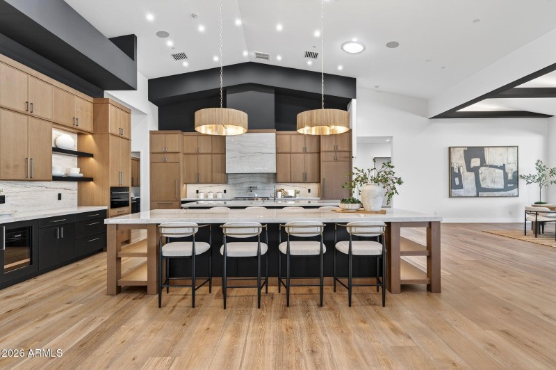 25-web-or-mls-86- E Charter Oak Rd