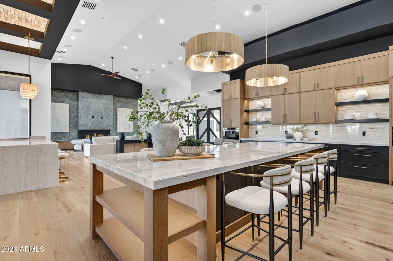 35-web-or-mls-46- E Charter Oak Rd (1)