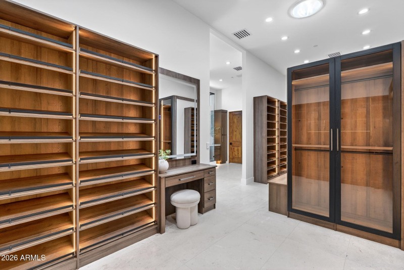 69-web-or-mls-72- E Charter Oak Rd