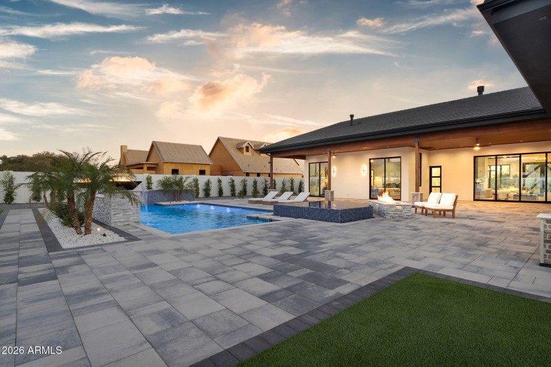 100-web-or-mls-57- E Charter Oak Rd (1)