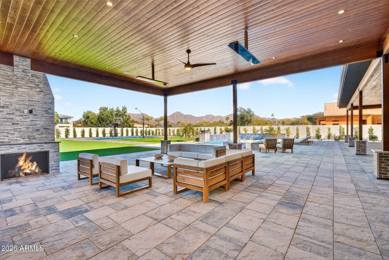 114-web-or-mls-15- E Charter Oak Rd (1)