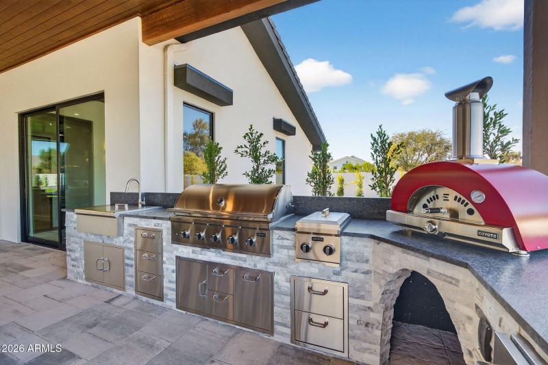 117-web-or-mls-18- E Charter Oak Rd (1)