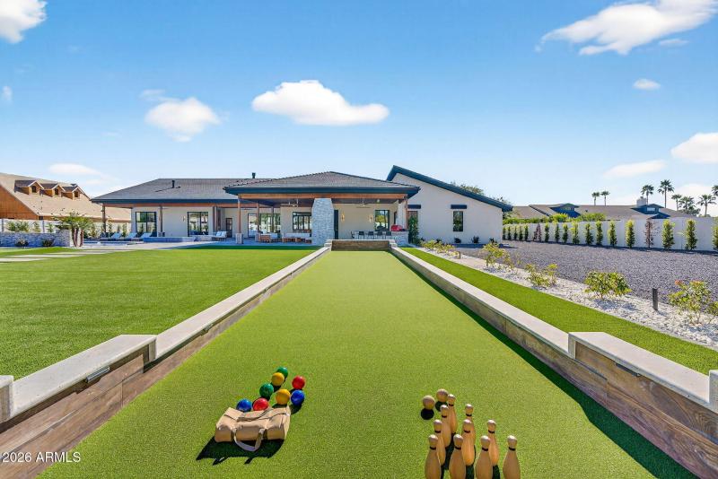 134-web-or-mls-38- E Charter Oak Rd (1)