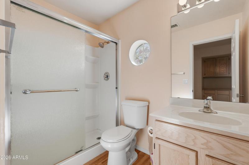 11Guest Bath