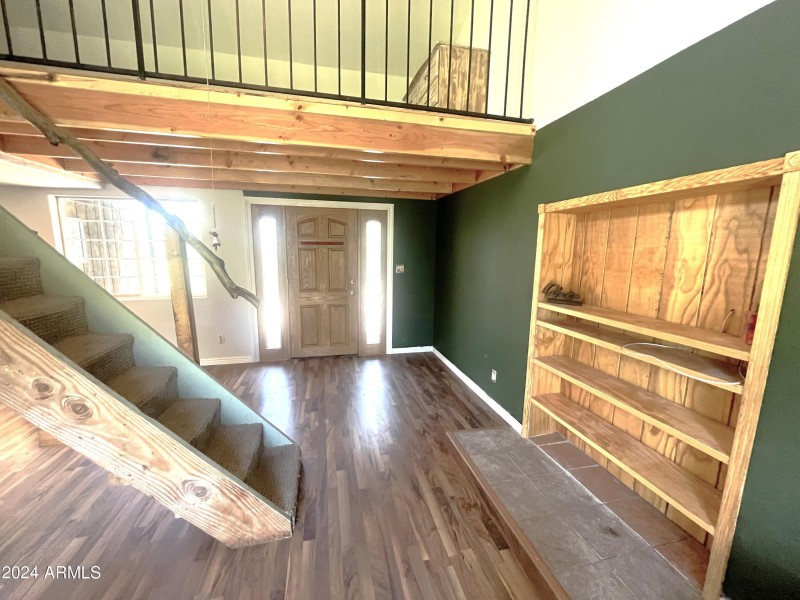 Built in shelves