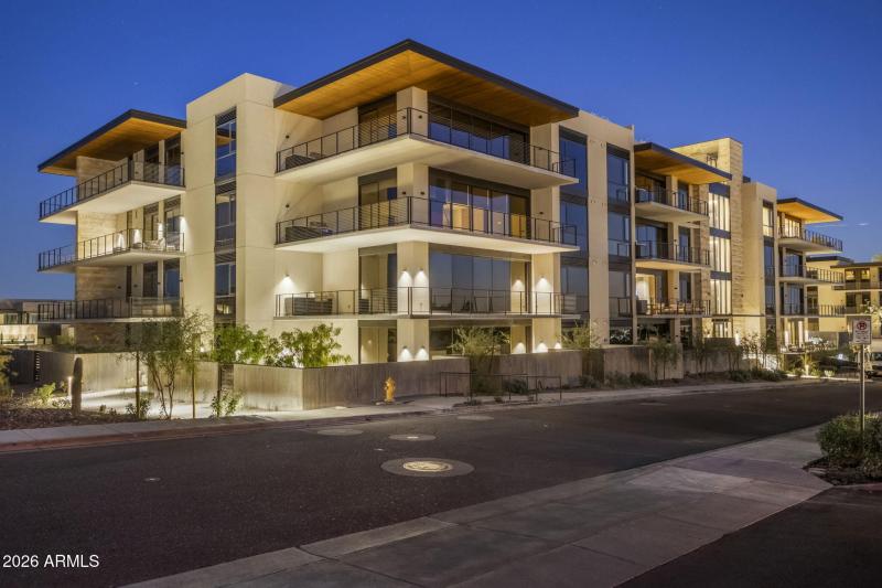 4849 N CAMELBACK RIDGE DR B108