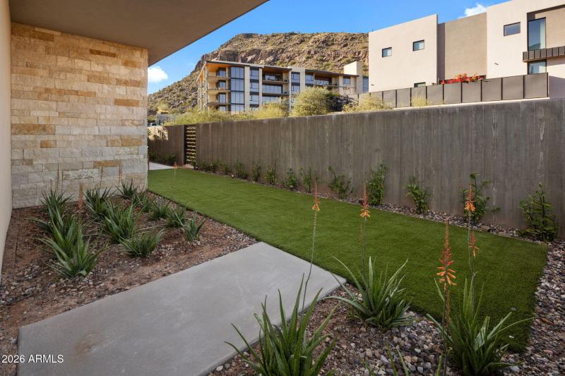 4849 N CAMELBACK RIDGE DR B108