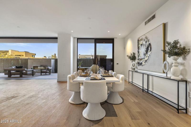 4849 N CAMELBACK RIDGE DR B108