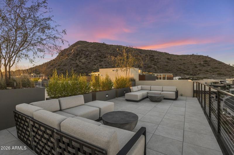 4849 N CAMELBACK RIDGE DR B108