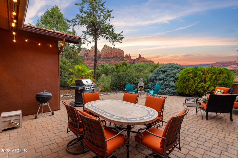 285 Navajo Trail - Great Room Patio