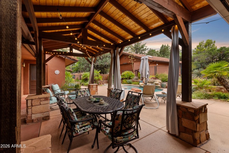 285 Navajo Trail - Private Back Patio