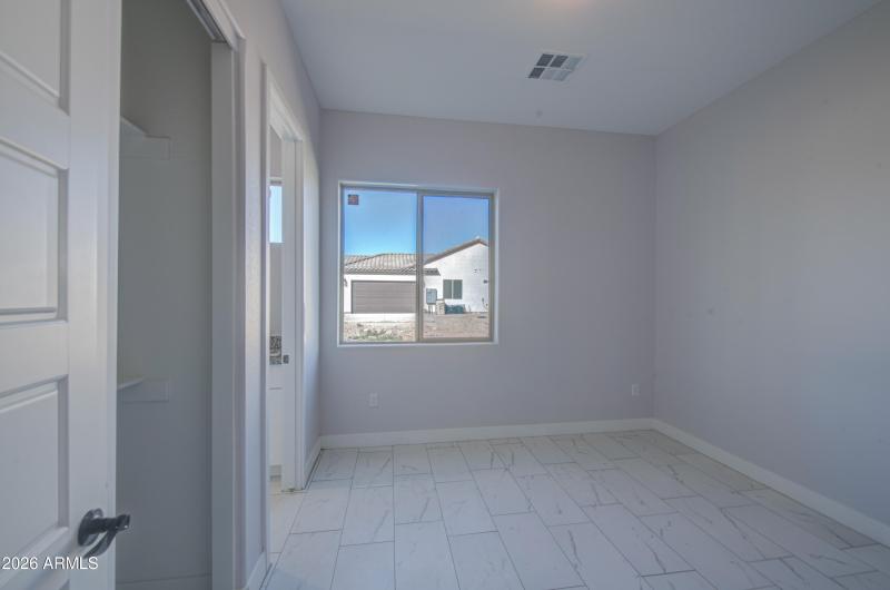 Bedroom 4-pic 1