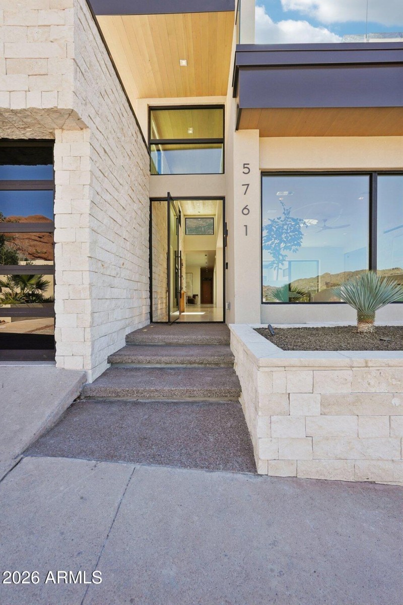 5761 Echo Canyon