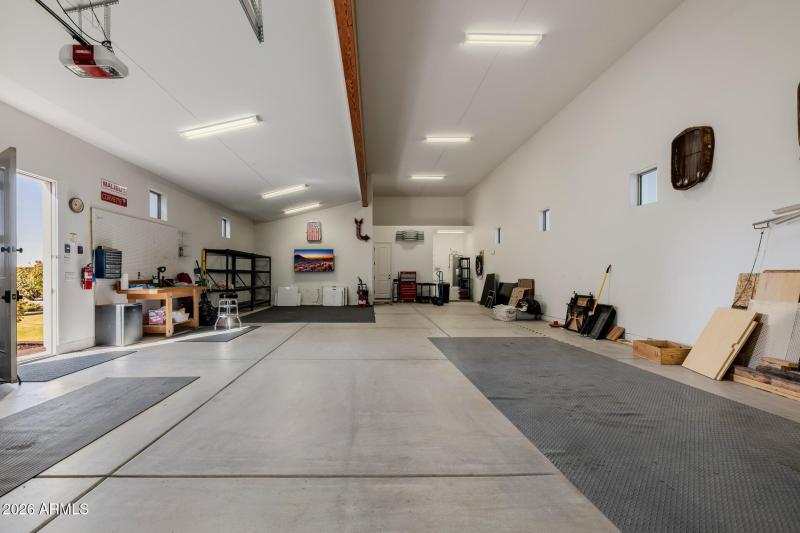 1685 Sq ft of detached garage