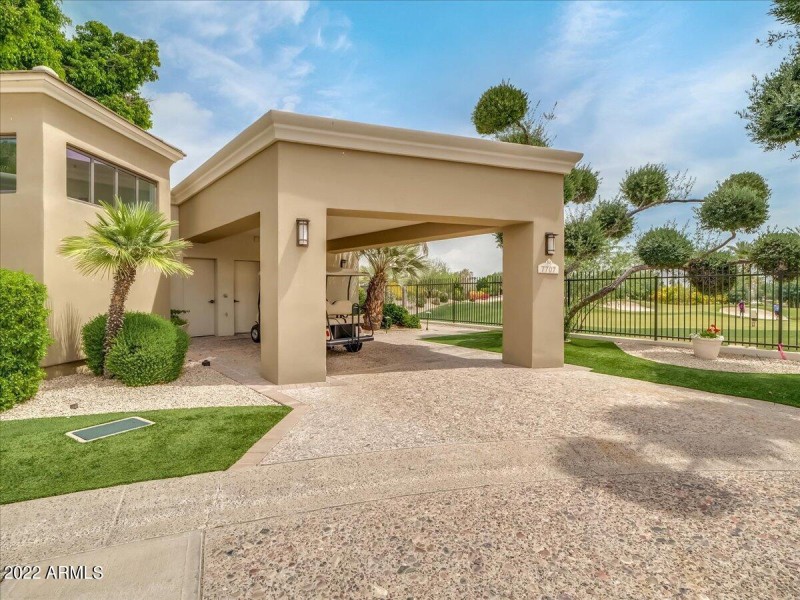 02-6000 East Camelback Road Unit7707-2
