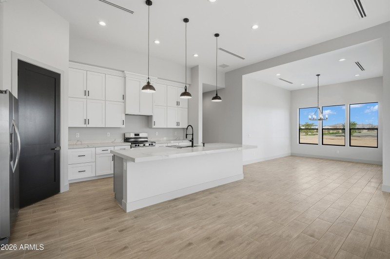 343 N 373 Rd-6