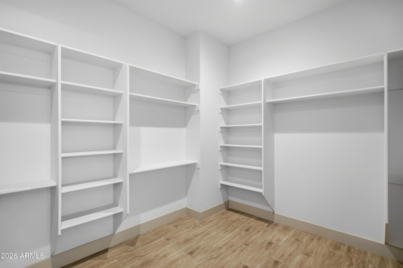 343 N 373 Rd-26