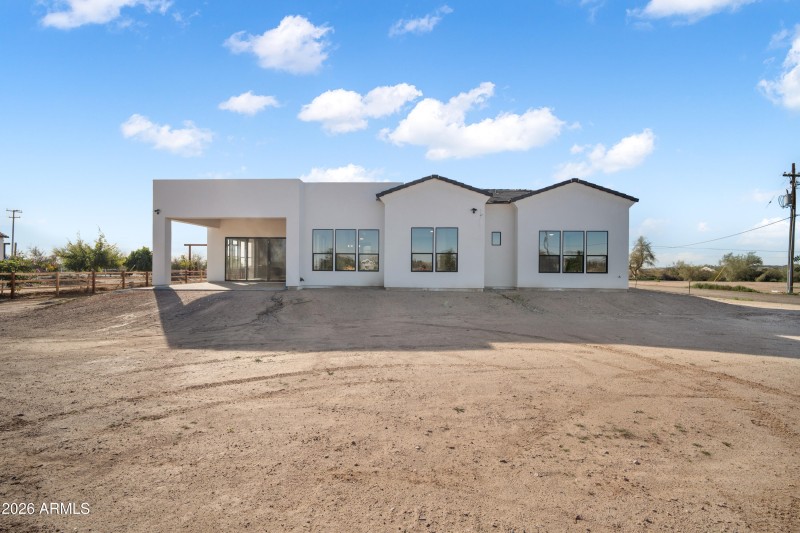 343 N 373 Rd-29