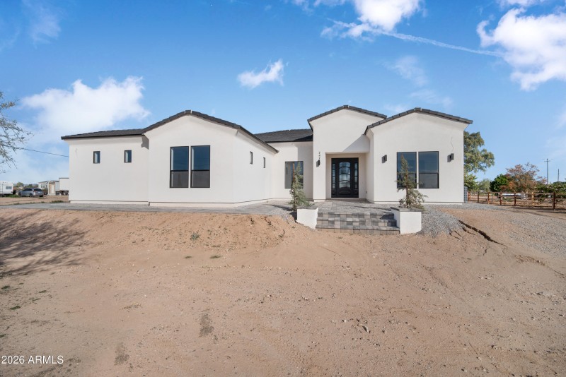 343 N 373 Rd-34