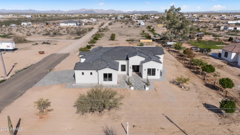 343 N 373 Rd-38