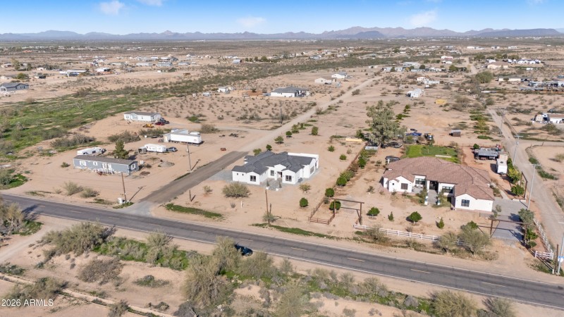 343 N 373 Rd-44