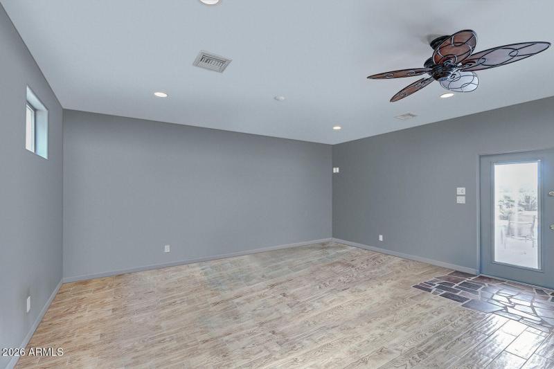 Office Pictures - Vacant #2