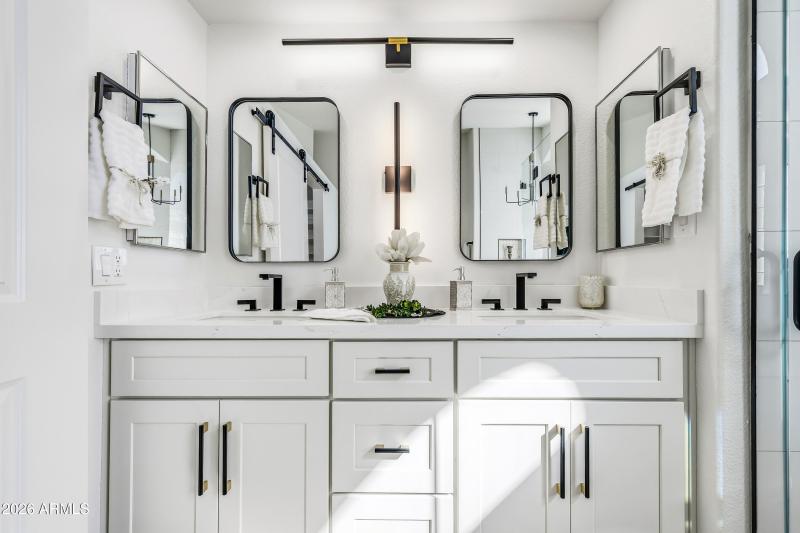 Master Vanity-new Cabinets and Quartz