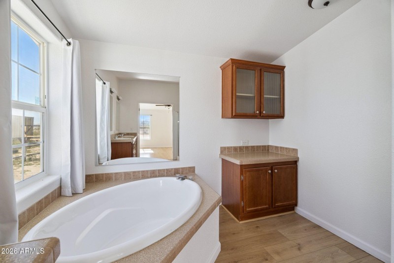 18-web-or-mls-53040-w-whirly-bird-rd