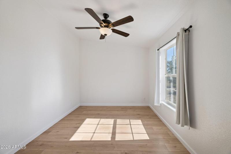 25-web-or-mls-53040-w-whirly-bird-rd