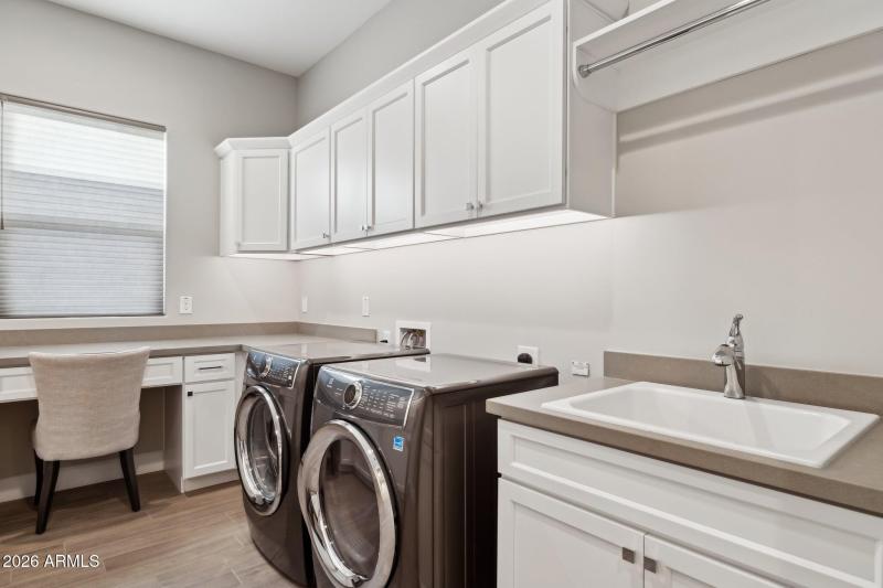 53-web-or-mls-17964-e-wolf-tree-ln