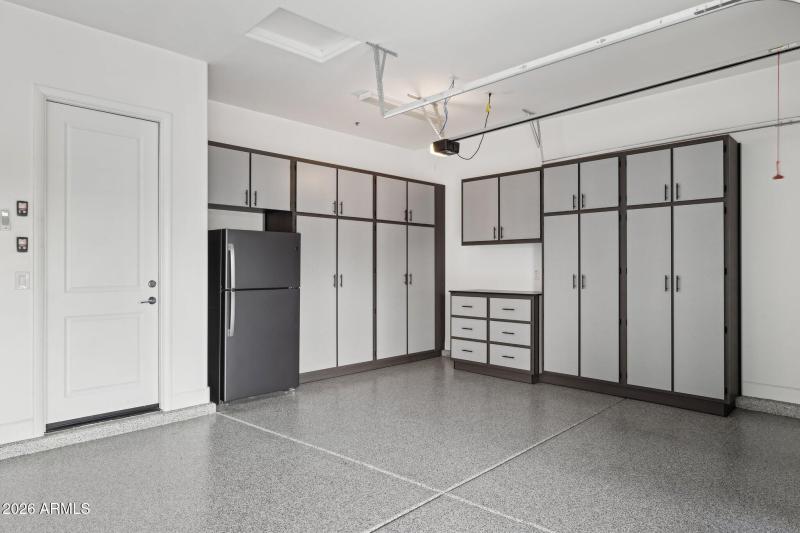 55-web-or-mls-17964-e-wolf-tree-ln