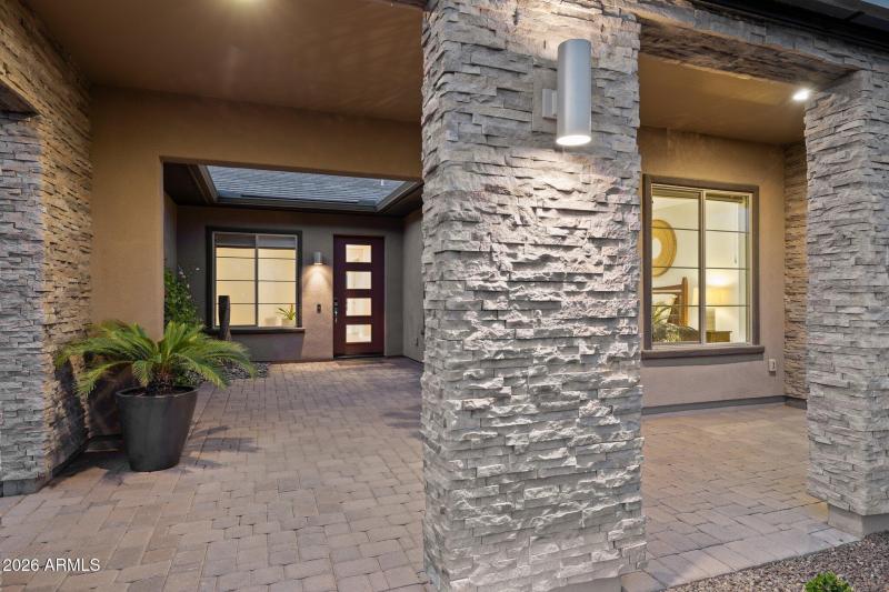 70-web-or-mls-17964-e-wolf-tree-ln