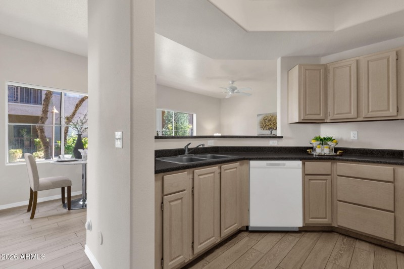 19-web-or-mls-13700-n-fountain-hills-blv