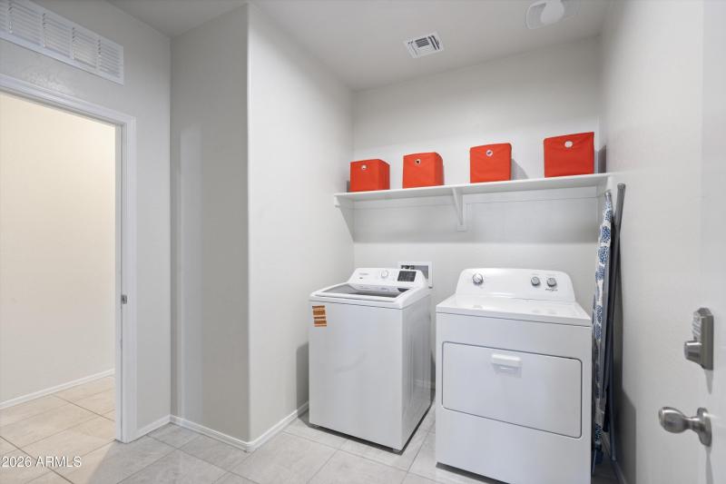 33-Laundry Room