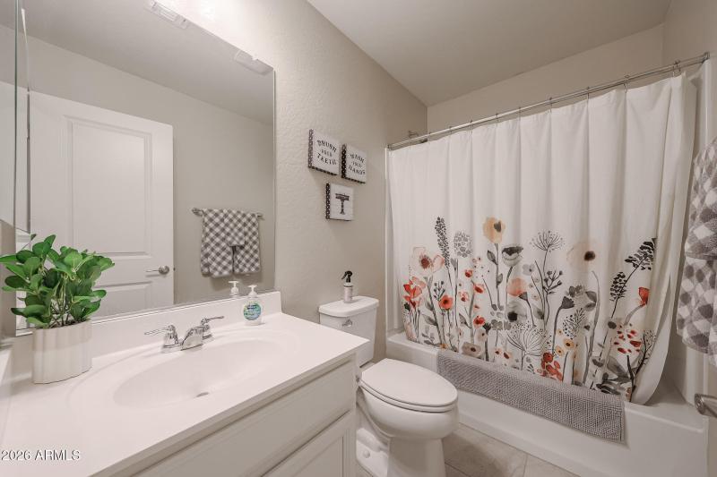 Main Floor Full Bath