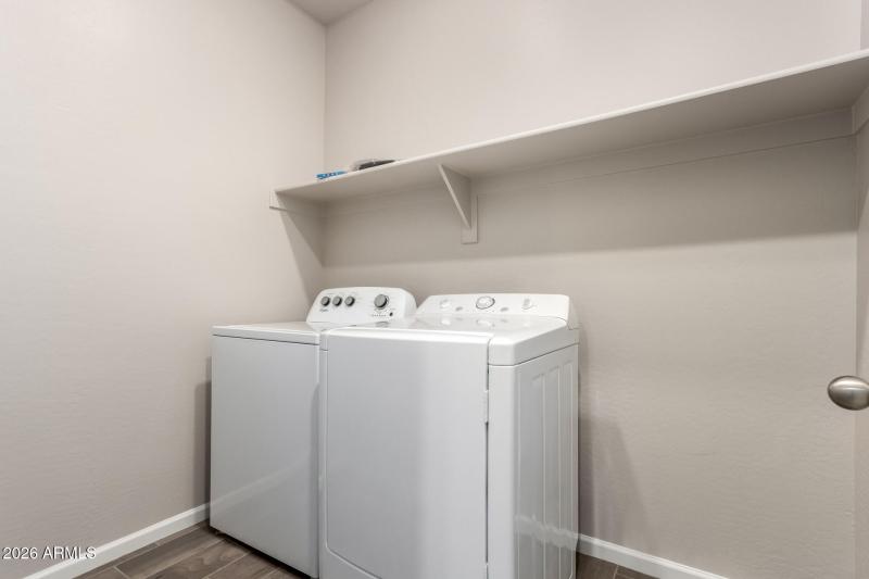 washer dryer included