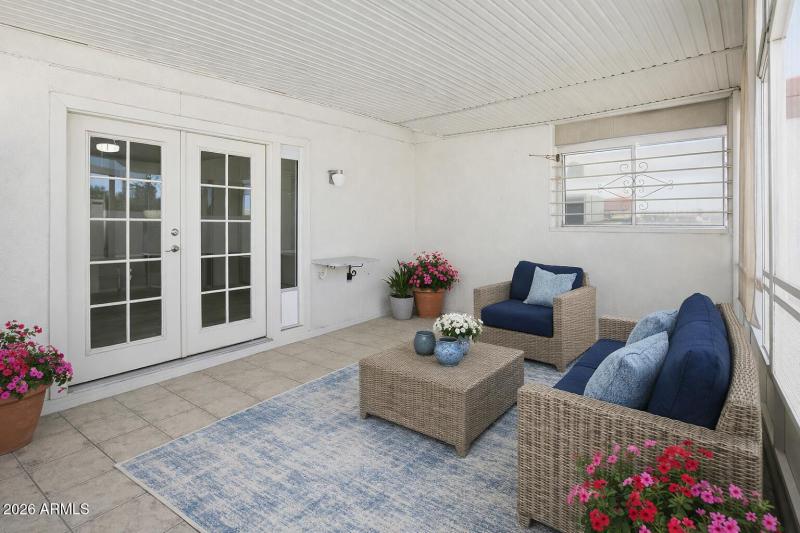 2F3959E9-0FA5-44D1-85DA-07F1016B8A6A