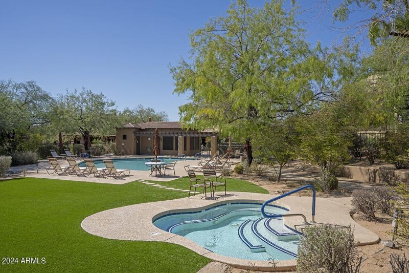 Community Pool and Spa