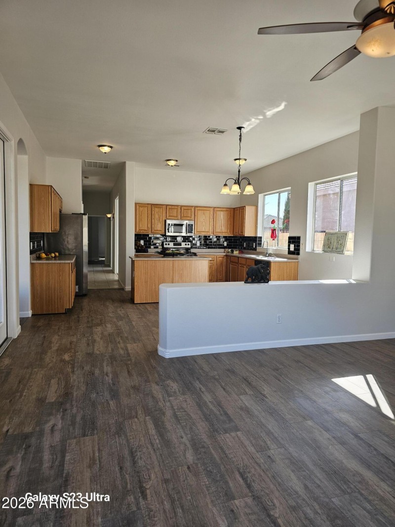 nook & island in the kitchen