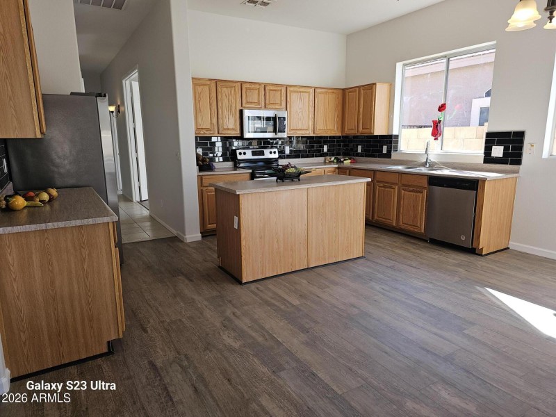 LOTS OF CABINETS FOR STORAGE