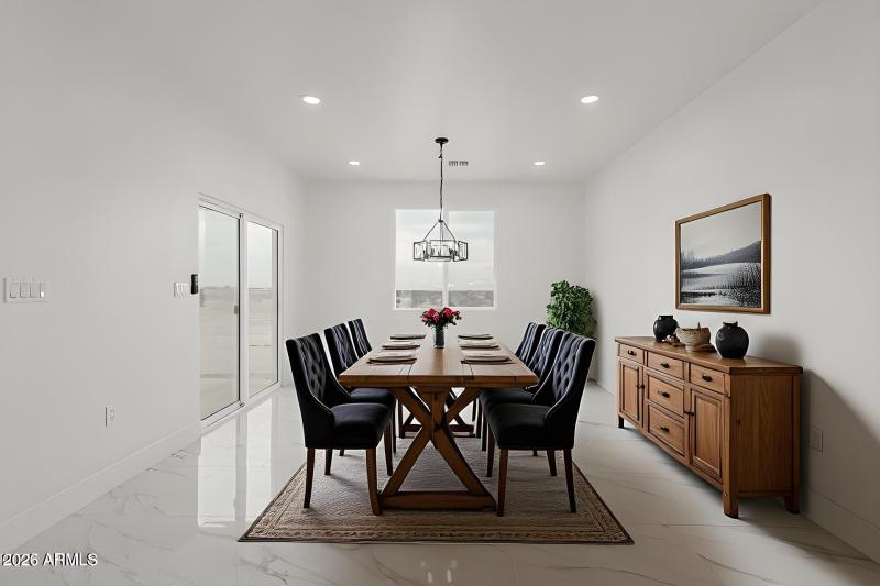 stage crear dining room