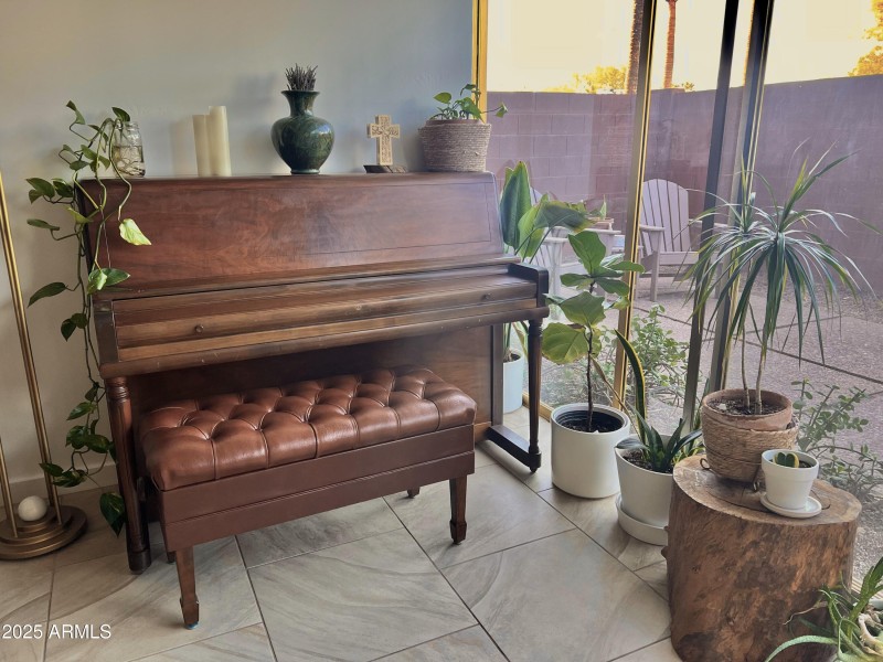piano back patio
