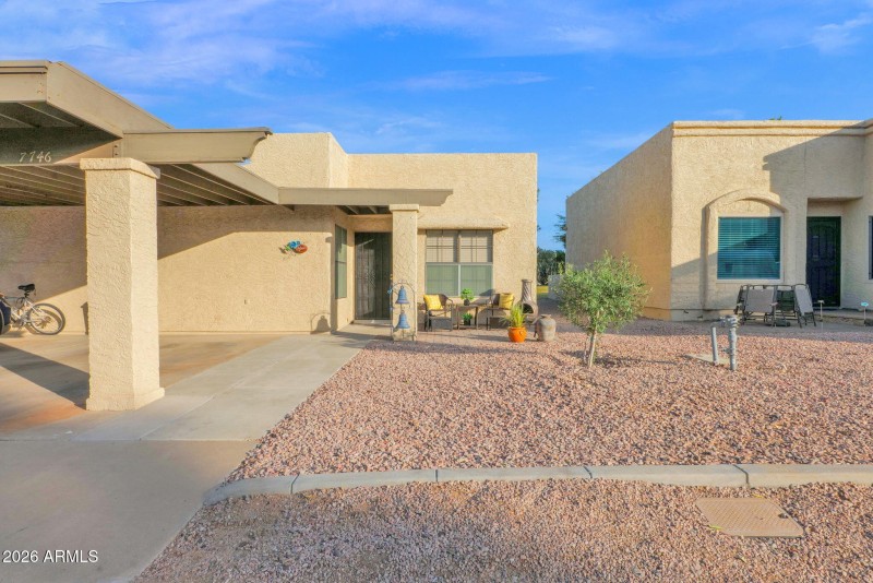 7746 Park View - 02Exterior