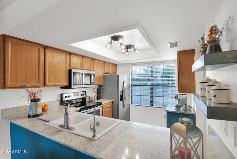 Welcome to 7746 E Park View Dr