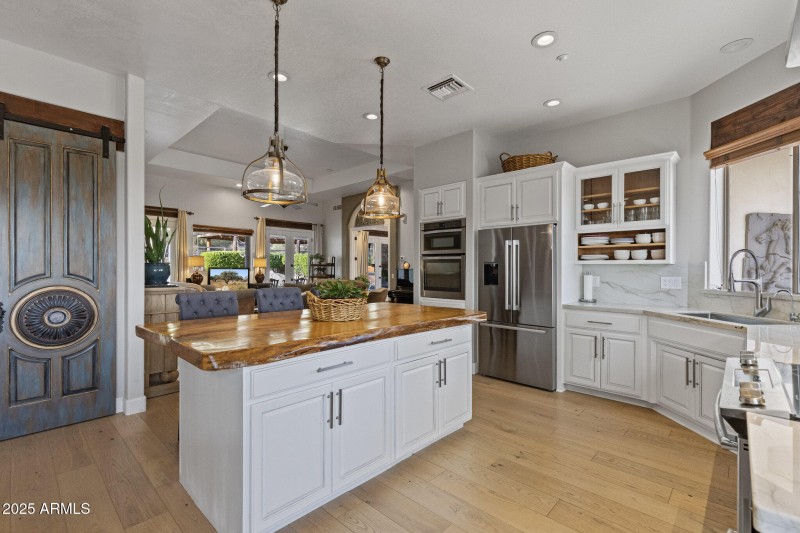 Open Kitchen