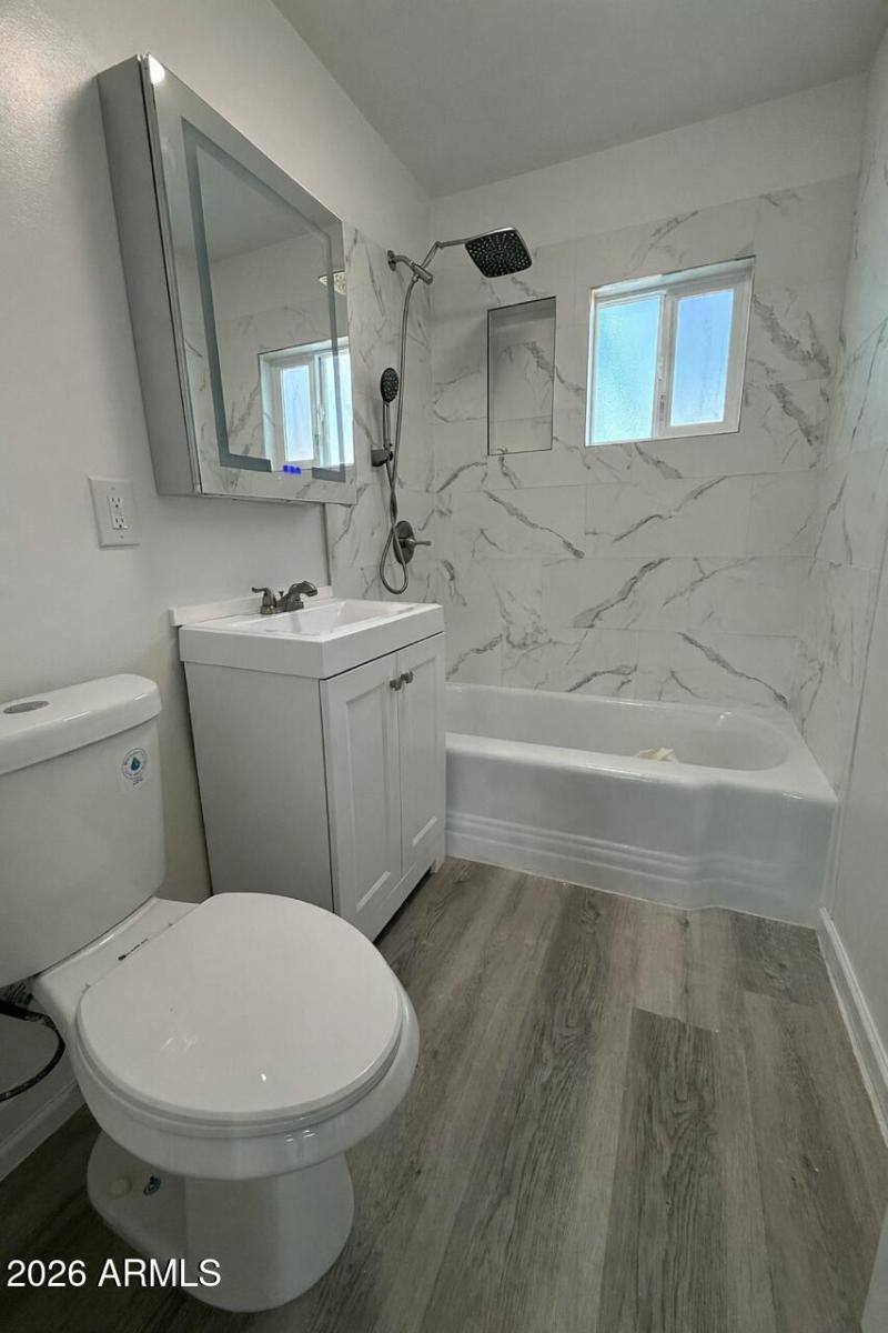 EBB6182F-9678-43E9-A146-0638DB7CD1BF