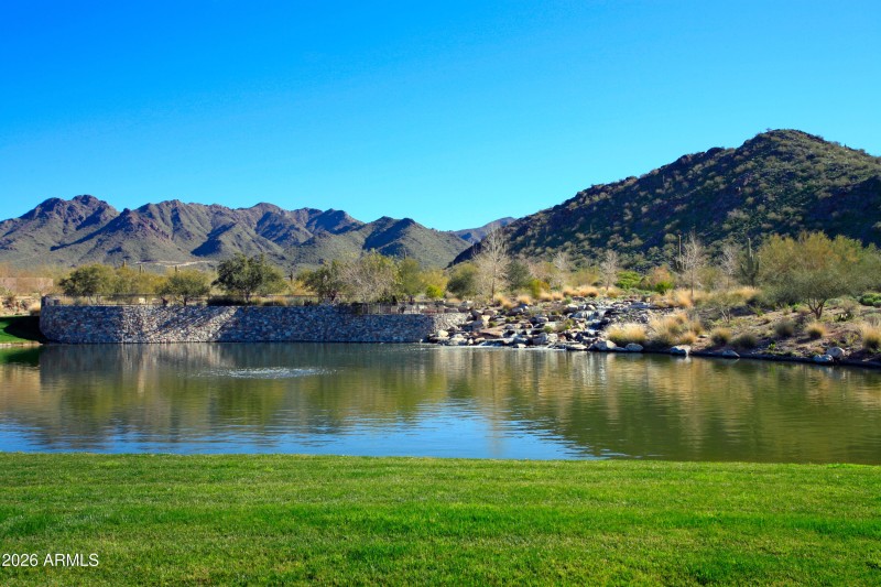 SILVERLEAF FISHING POND