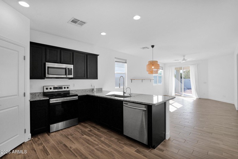 7-web-or-mls-P1481686