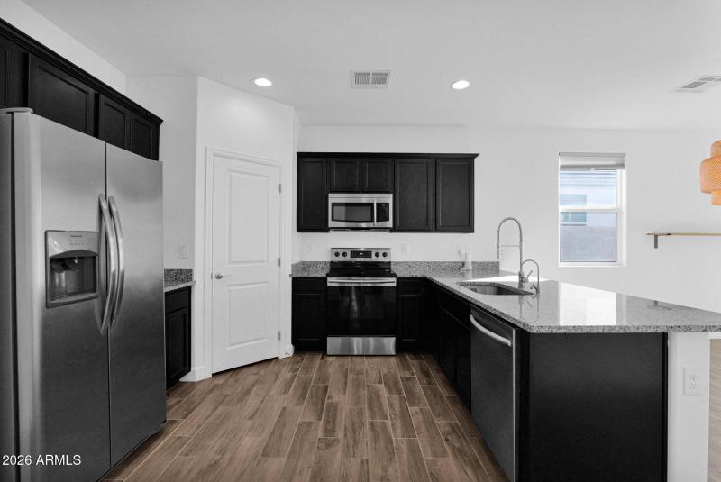 8-web-or-mls-P1481688